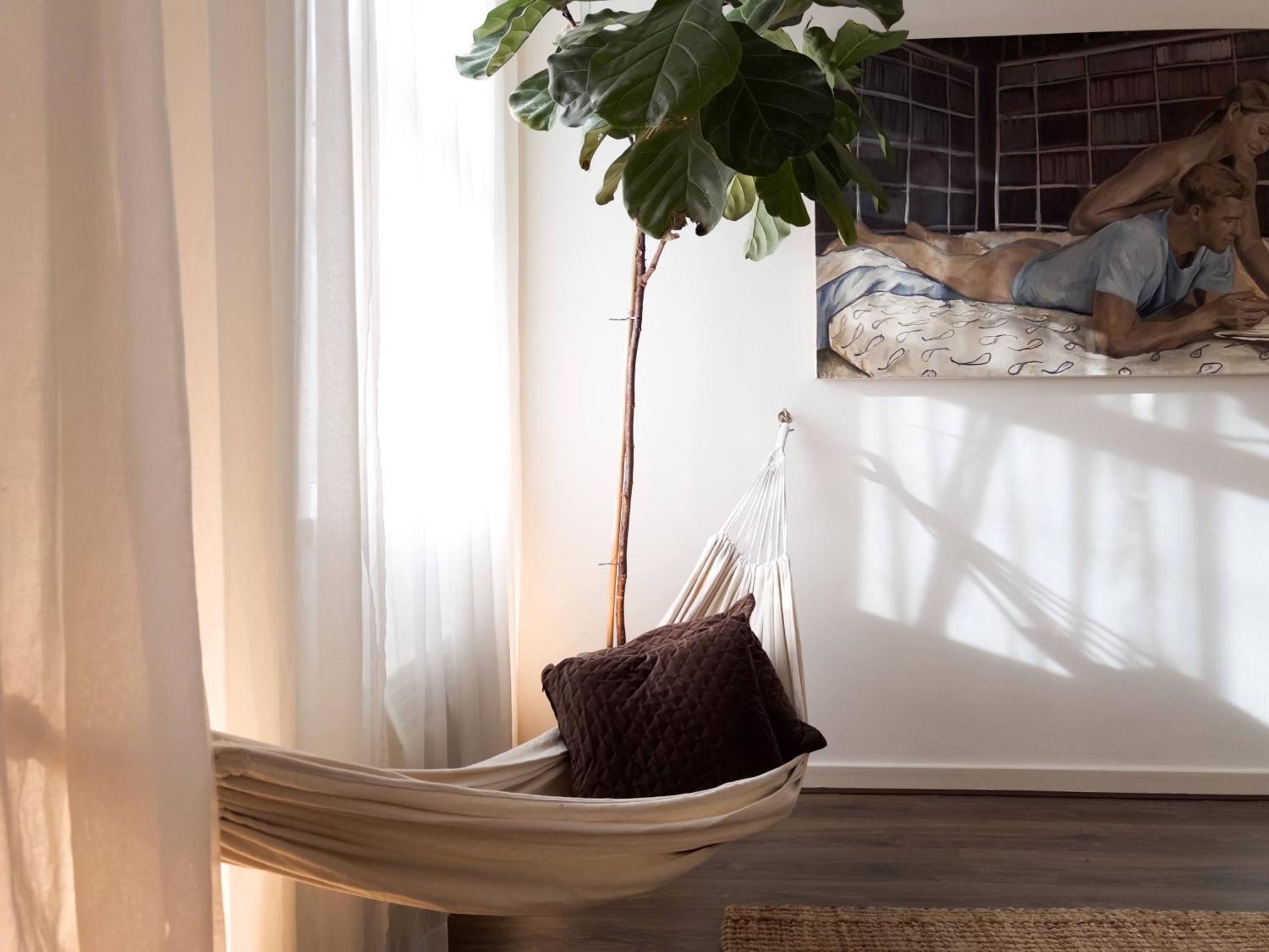 Tranquil Oasis W 100Inch Cinema & Hammock, By The Design Traveller Leilighet London Eksteriør bilde